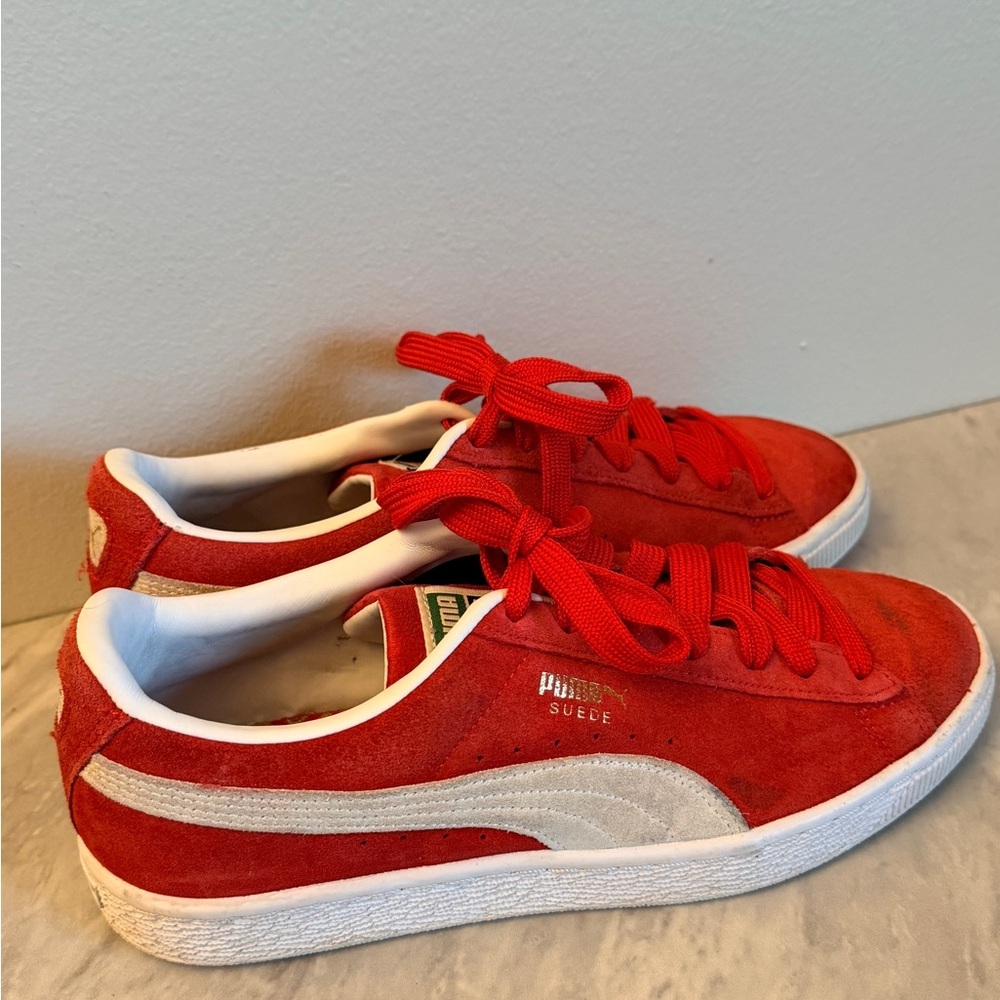 Puma Suede Classic Low-Top Sneakers – Red - Picture 3 of 7